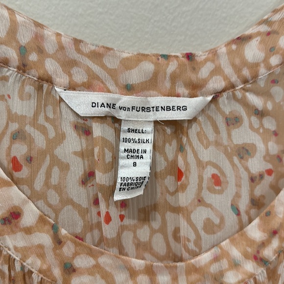 Diane Von Furstenberg Carleen Peach Silk Boho Print Shirt Size 8 Tie Waist - Picture 2 of 7